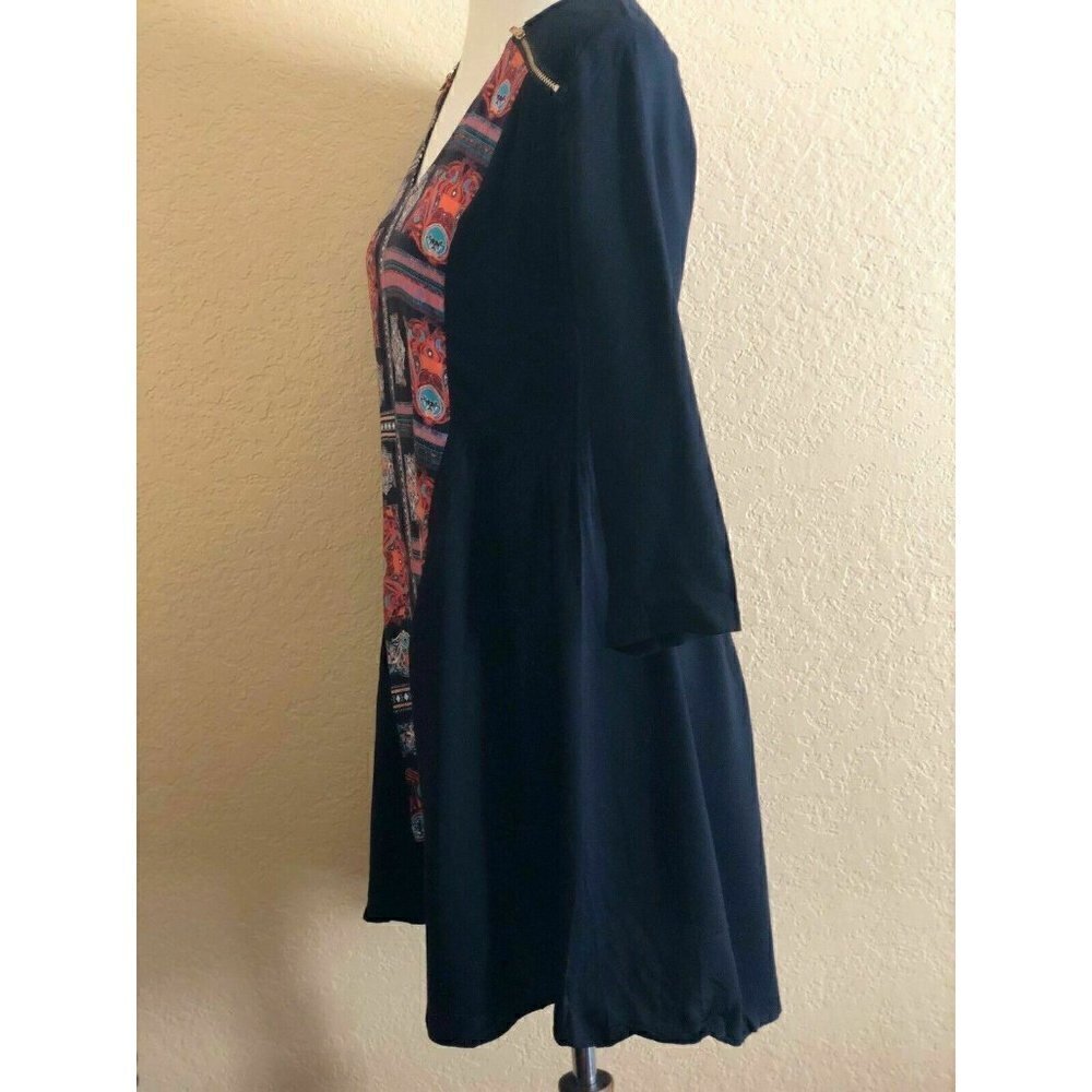 Three of something womens Black V-Neck Geo Shrine Storyteller Dress Size 4 - Picture 5 of 11